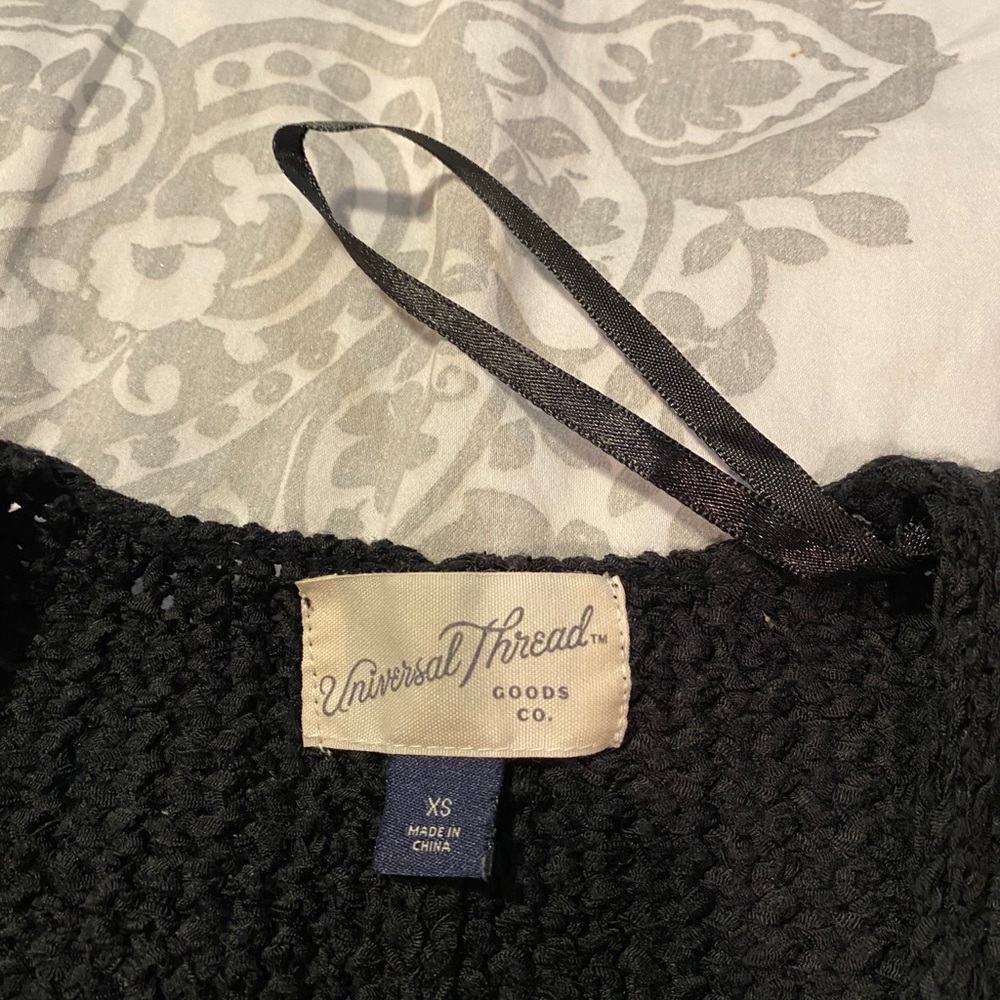 Women’s Black Vneck Tunic Sweater (3/4 sleeves) - Picture 4 of 6